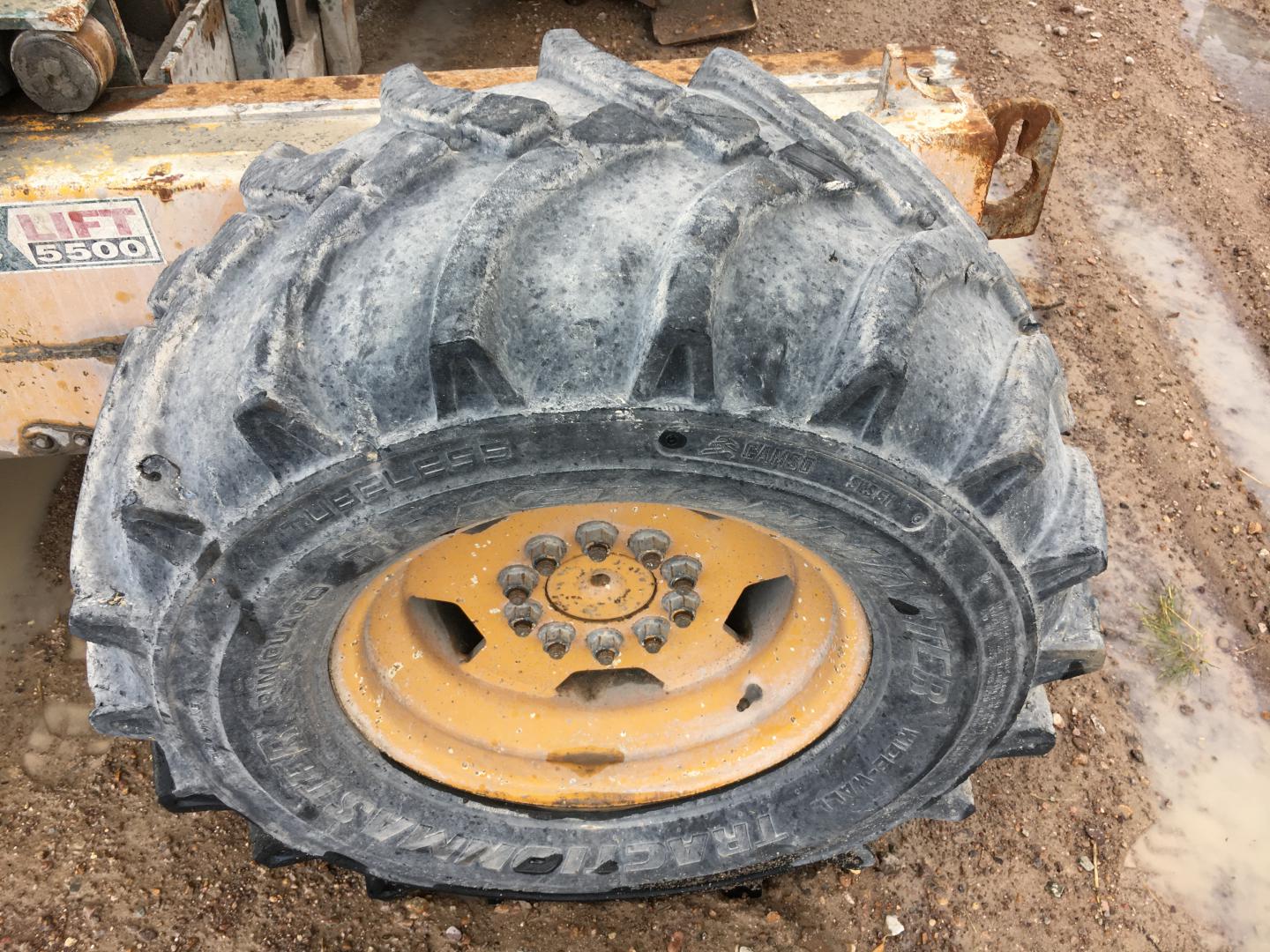 ./imagenes/INVOICE/2019/16220/MONTACARGAS KESMAC (5).JPG